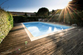 PISCINE, TERRASSE, PARKING, 4 lit, 1500m cité,CLIM